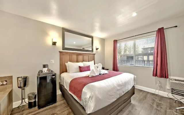 Secrets Inn Lake Tahoe