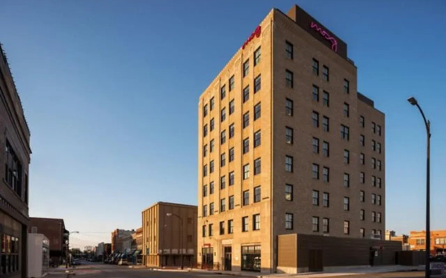 Moxy Springfield Downtown