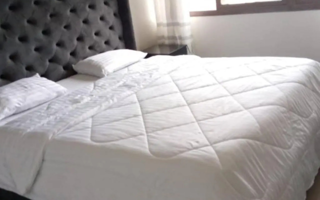 Specious Old Zamtel flats