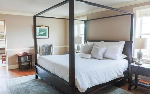 The Red Fox Inn & Tavern