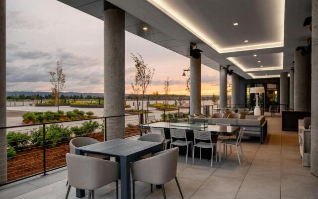 AC Hotel Vancouver Waterfront