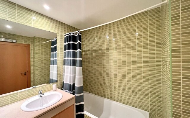 Albufeira Modern 4 With Pool by Homing