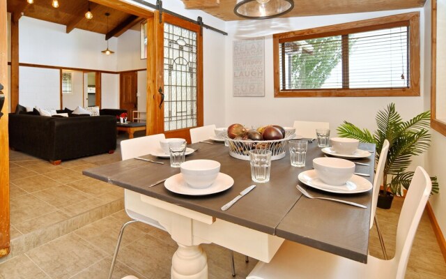 Pines Beach - Christchurch Holiday Homes