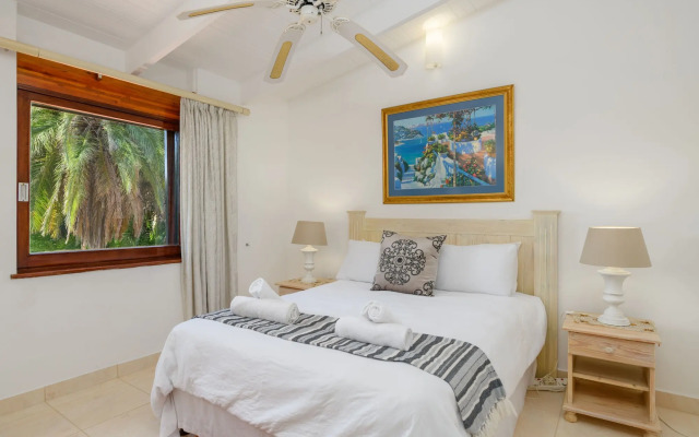 San Lameer Villa Rentals  2813