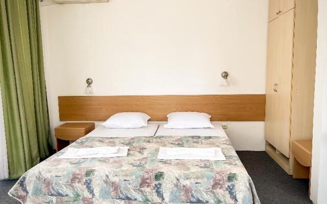 Mint Family Hotel