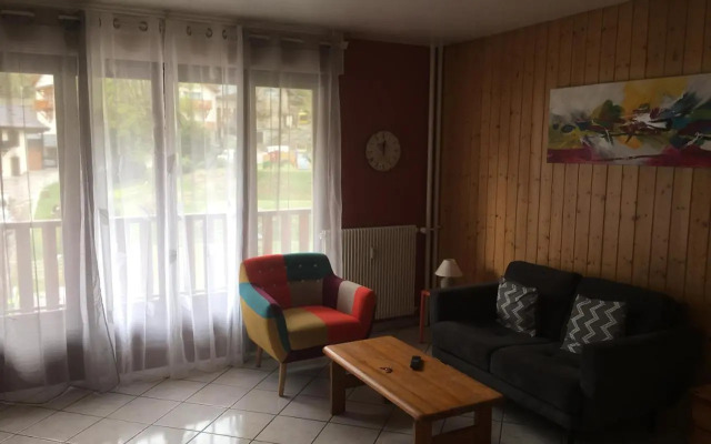 Au Pieds Des 3 Vallees