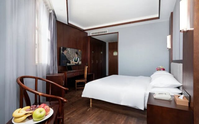 Vienna International Hotel of  Yingbin Road Altay Airport