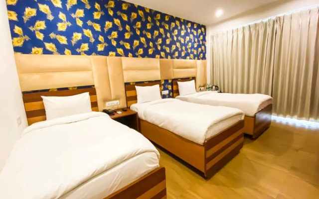 Sky Suites Huda City Center