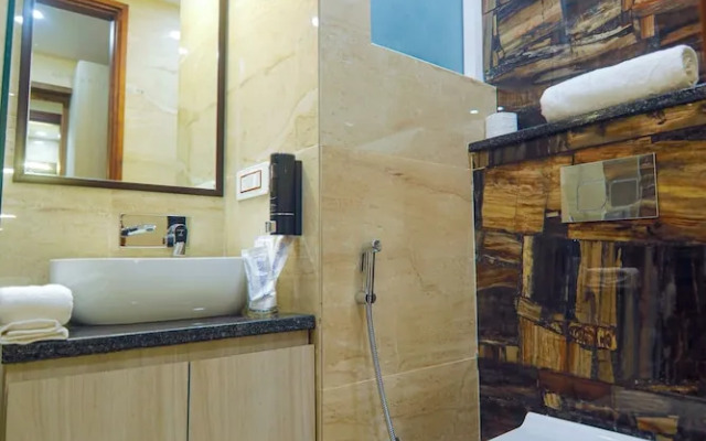 Paarth Grand