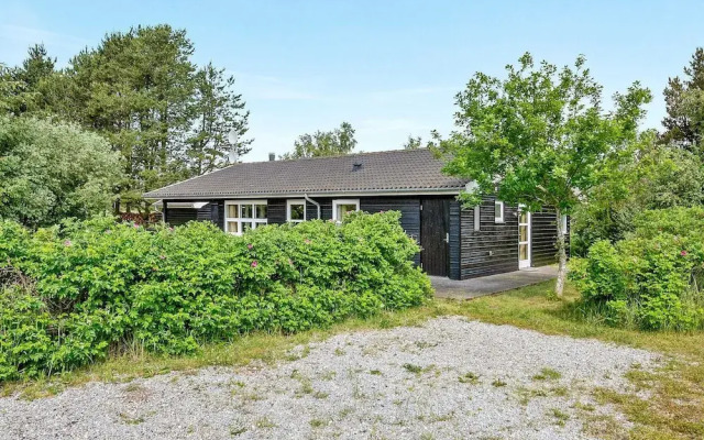 8 Person Holiday Home in Albaek