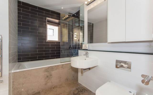 2 Bedroom Home With Private Patio