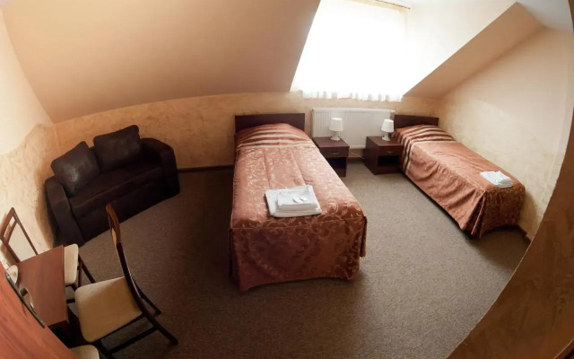 Hotel & Restauracja Okrąglak