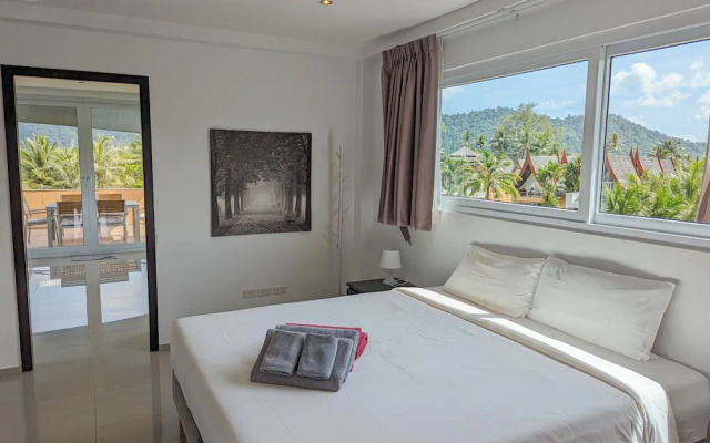 Poolside Apartments and Rooms