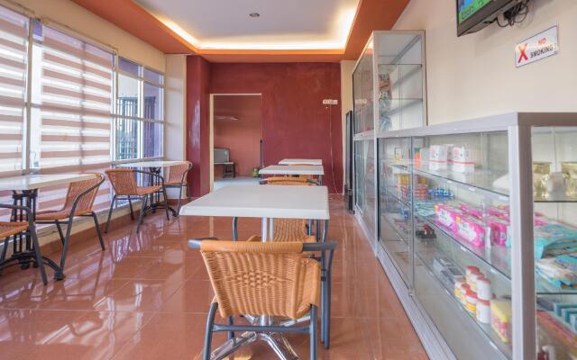 OYO 1075 Rumah Indah Losari Inn