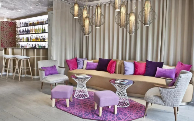 Hotel Eiffel Segur