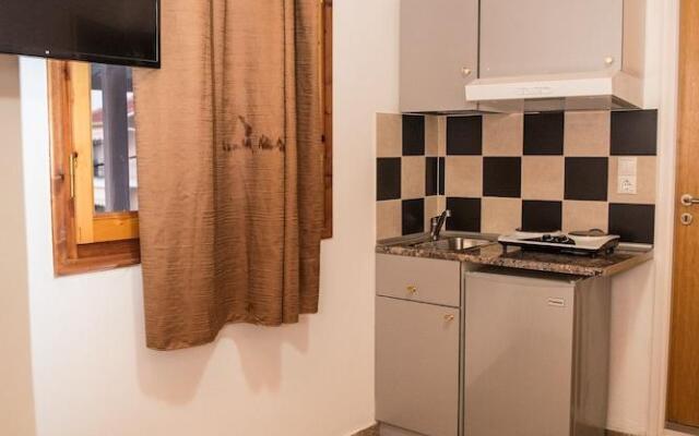 District Suites