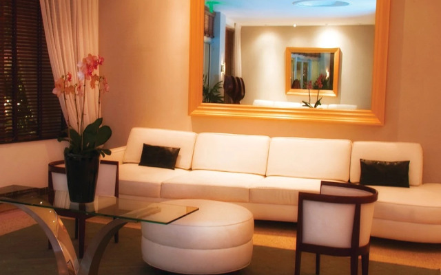 South Seas Hotel
