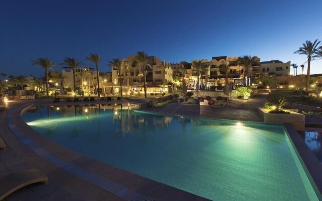 Azzurra Sahl Hasheesh