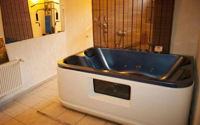 Korina Sky Hotel