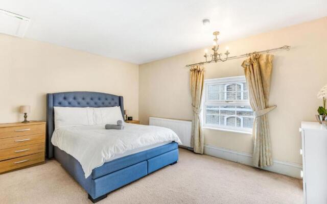 2BD Georgian Duplex City Centre Leicester