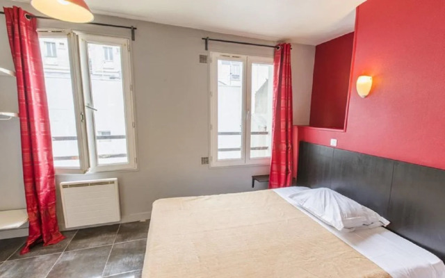Hipotel Paris Montmartre