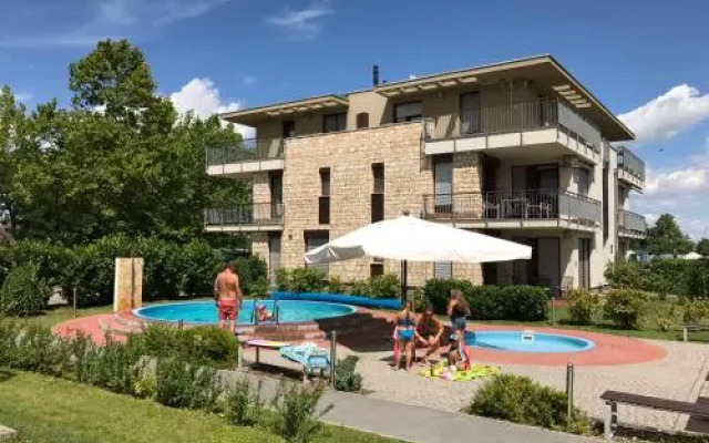 Reflex Apartments Zamárdi