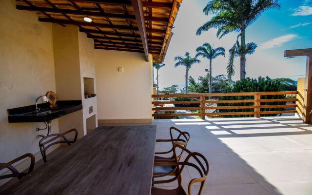 Linda casa c/piscina a beira mar AJA017