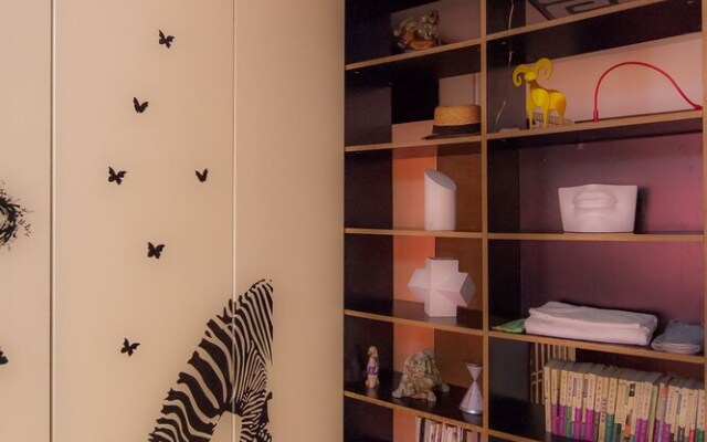 Tianjin Xinyi Apartment Hotel