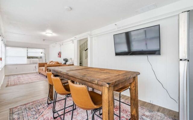 Satoshi Hideout Living