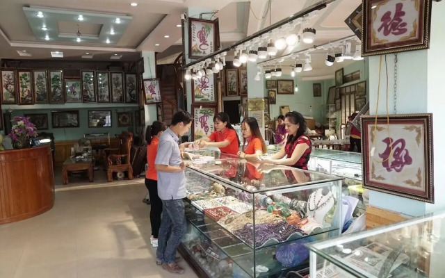 Hong Ngoc Hotel