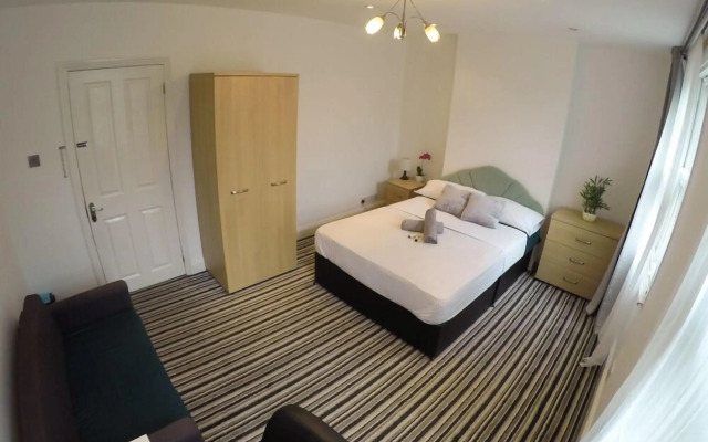 Hollybush Row Rooms