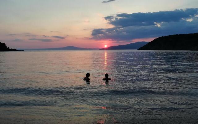 Stoupa's Paradise