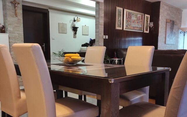 Awsome 2 Bedroom Apartment in Makarska