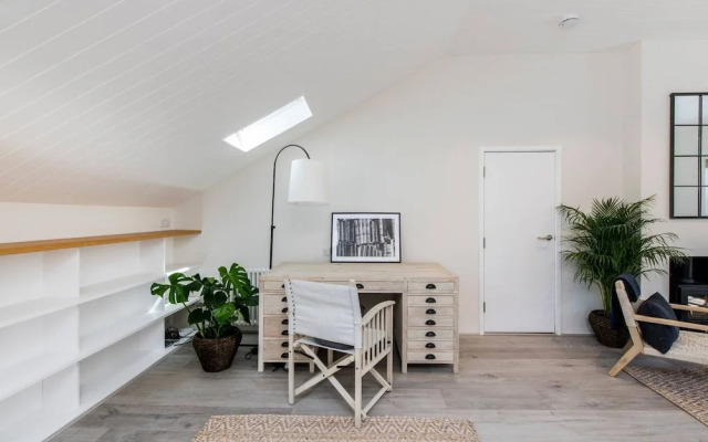 3-bed Mews House, Battersea