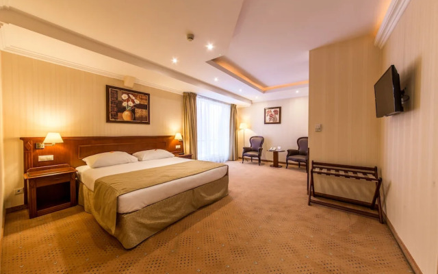 Ramada Hotel and Suites Bucharest North