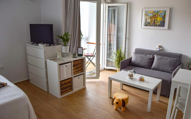 Studio Apartments Anija