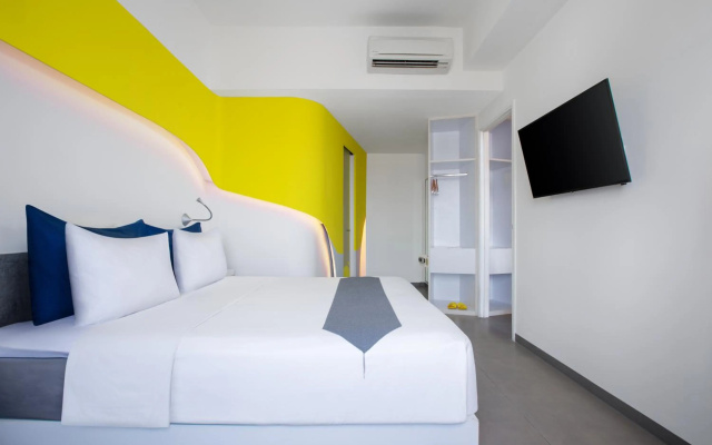 YELLO Hotel Jemursari Surabaya