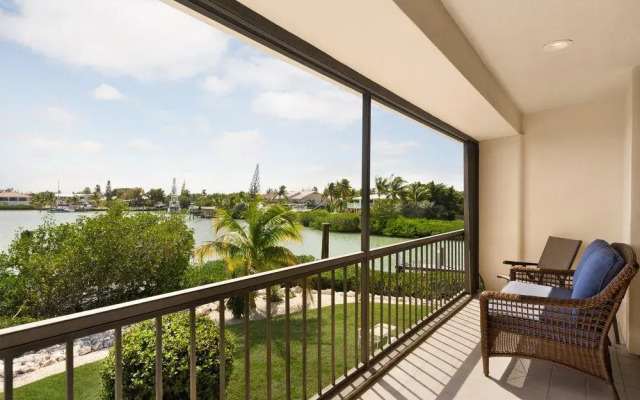 mi casa de Copa D'oro by RedAwning