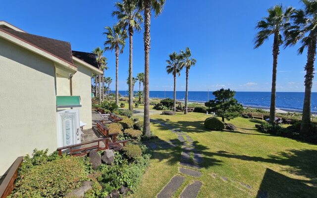 Old Man and Sea Pension