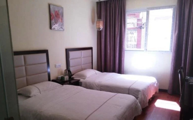 Tongxing Business Hotel