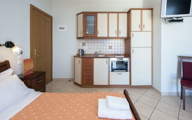 Niouris Apartments