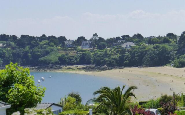 Semi-detached House, St. Meloir-des-ondes