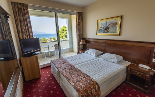 Dolphin Resort Hotel & Conference