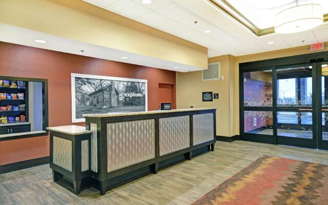 Hampton Inn & Suites Milwaukee/Franklin