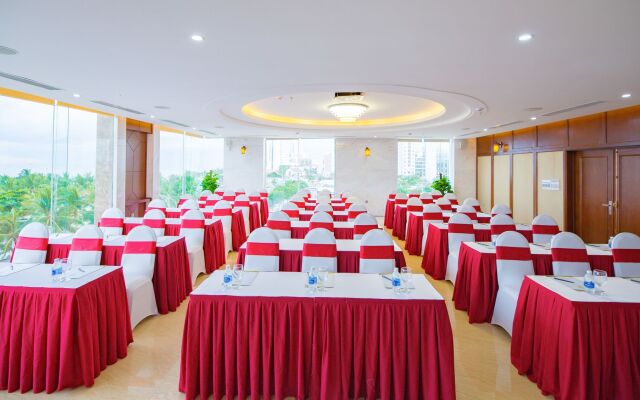 Le Hoang Beach Hotel Danang