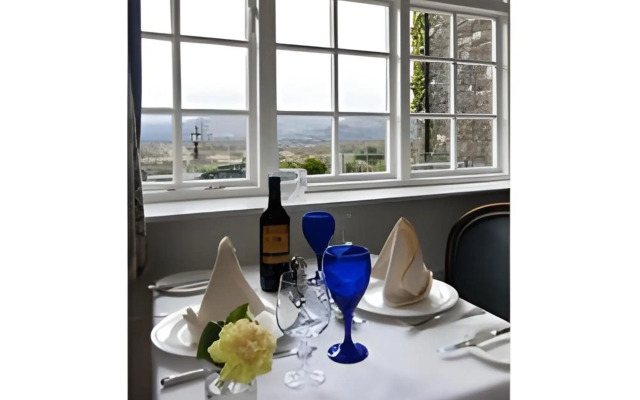 Lyzzick Hall Hotel