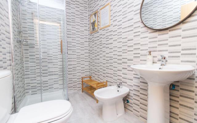 Charming Studio Refino
