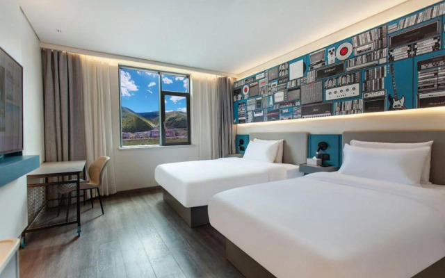 Ibis Hotel (Kangding Xinduqiao Branch)