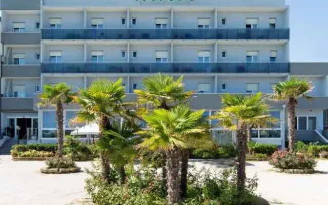 Hotel Tritone