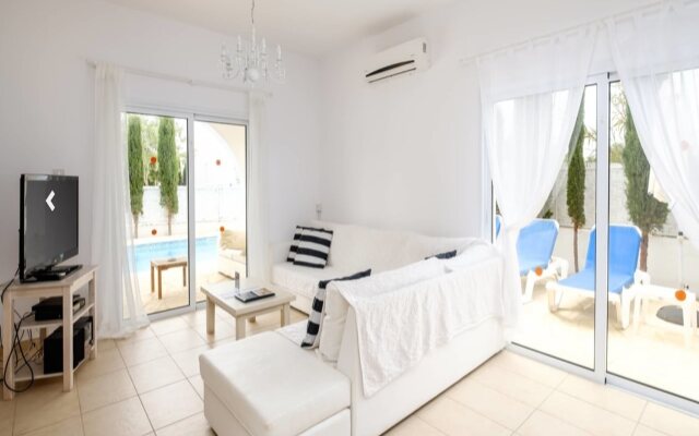 Thalassines Beach Villas